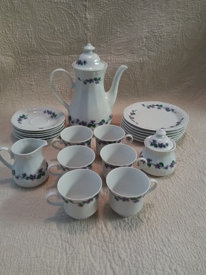Wintering Roslau Tea Set