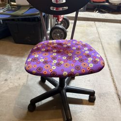 Student Desk Chair - Swivel, Wheels And Height Adjustable 
