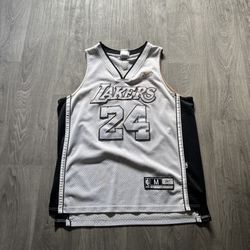 Kobe Bryant White Lakers Jersey Reebok Medium
