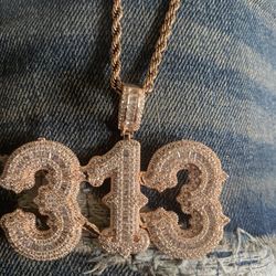 313 Chain And Pendant 