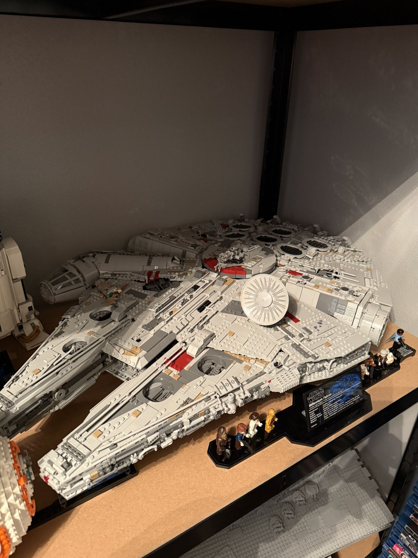 Official Lego Star Wars Millennium Falcon