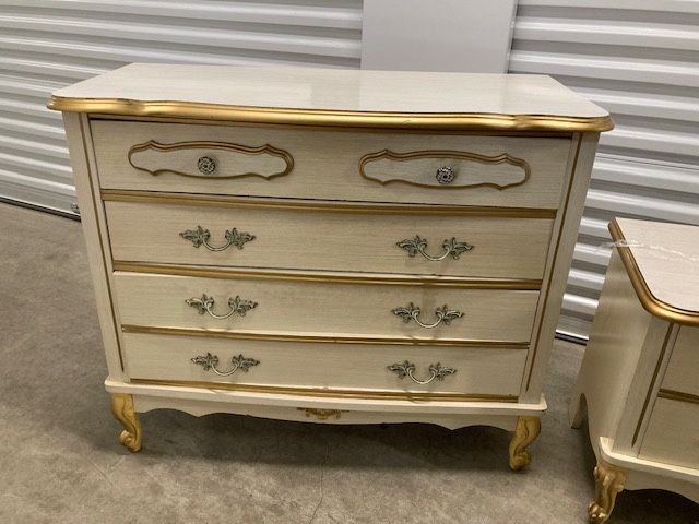 French Provincial Cream & Gold Dresser Ornate Brass Pulls Vintage Style - www.tita.cl French Provincial Cream & Gold Dresser Ornate Brass Pulls Vintage Style - www.tita.cl