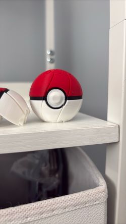 3D twisty pokeballs
