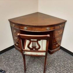 Antique Corner Desk With Chair 