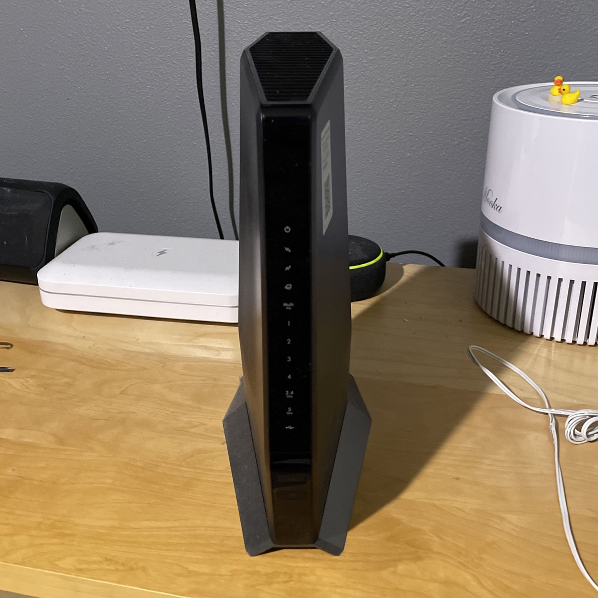 Nighthawk CAX80 Router + Cable modem