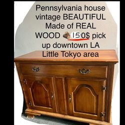 REAL WOOD SMALL SPACE  CREDENZA  / Coffee Bar/ Sideboard/ Bathroom/ Bedroom Nursery  150$ OBO