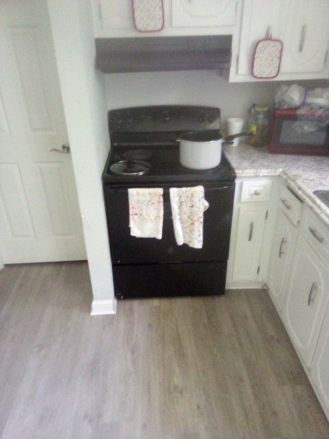 Stove And Refrigerator