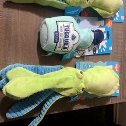 NEW DOG TOYS ALL BRAND NEW WITH TAGS LOOK