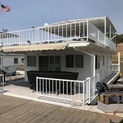 Don Pedro houseboat