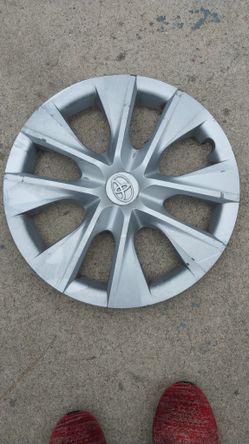 Toyota Factory 15" Hub Cap