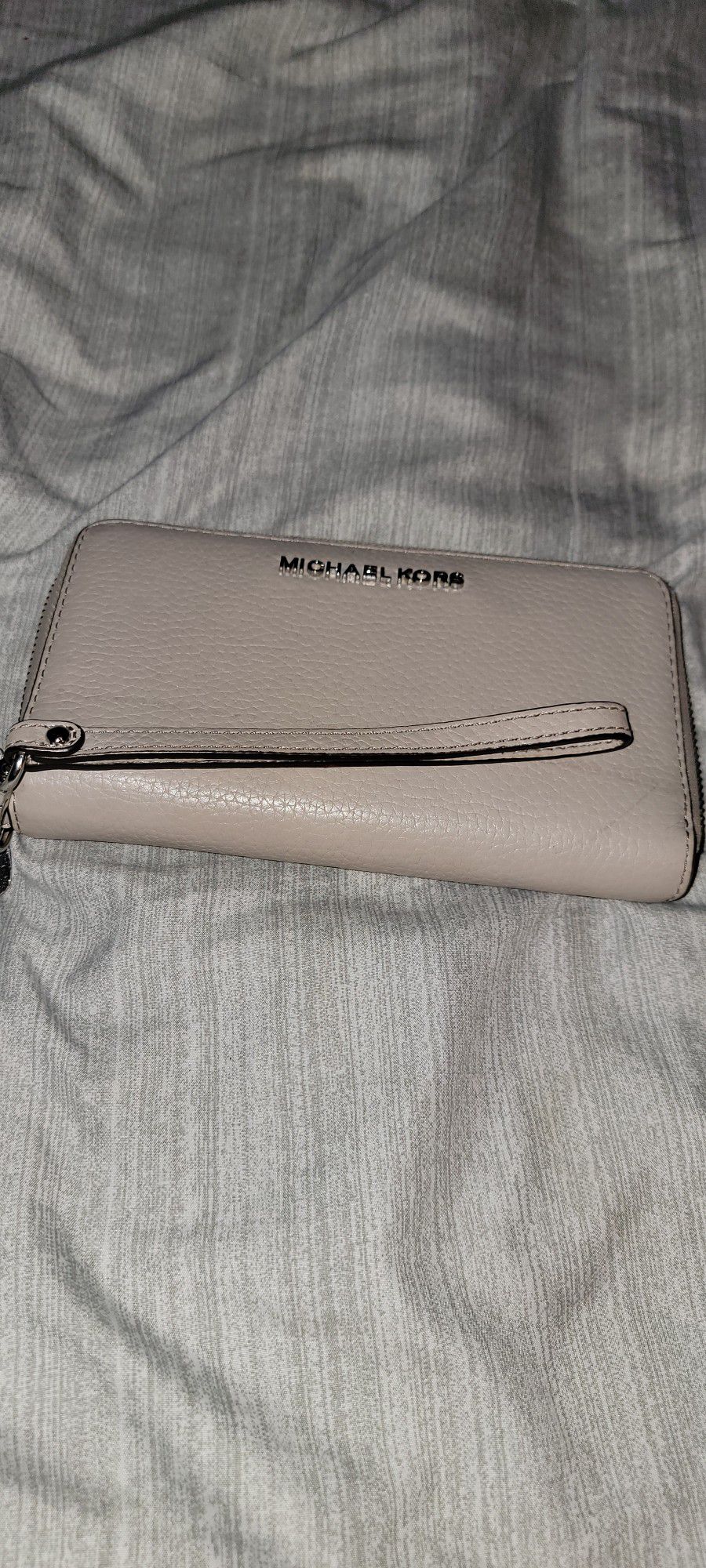 Michael Kors Wallet Small Good Condition 