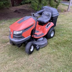 Husqvarna Yth20k46 Riding Mower With Bagger 