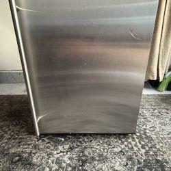 Under Counter Fridge (Uline ADA24r) 