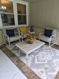 Patio set, 4 chairs coffee and end table and rug