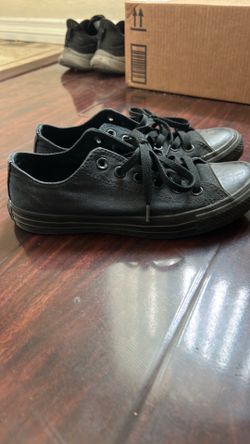 Women’s converse size 8