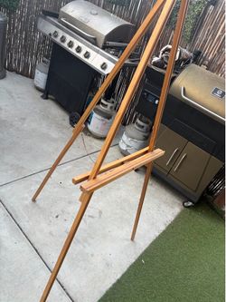 Wooden easel