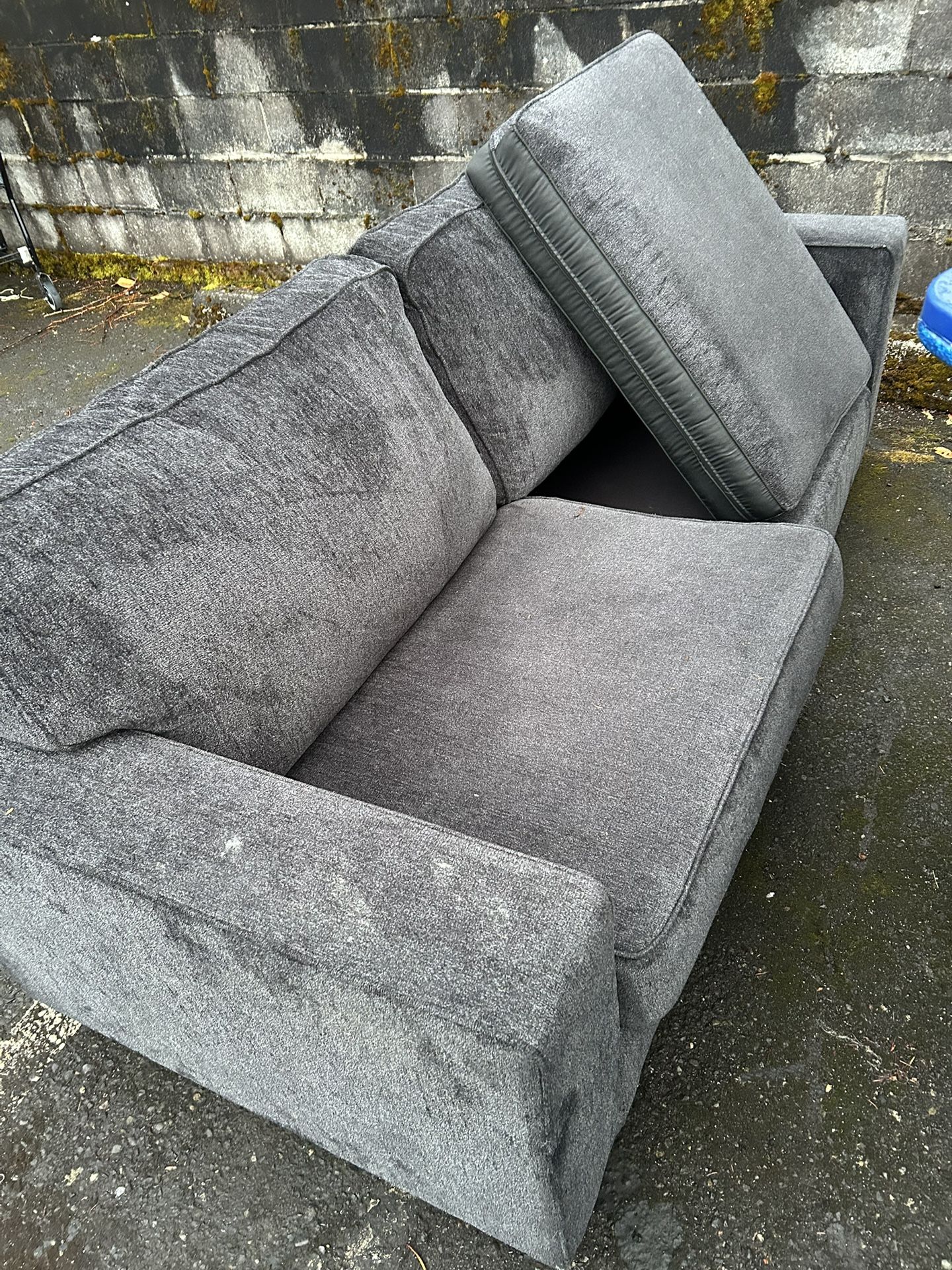 Free Couch