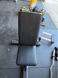 Titan Fitness Utility Bench