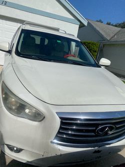 2015 Infiniti Q60