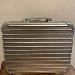 Rimowa Attache Laptop Case