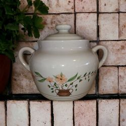Countryside  Stoneware Bean Pot