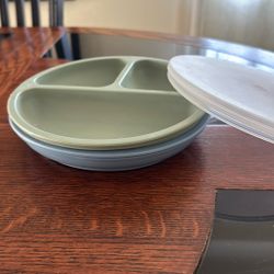 2 Wee Sprout Silicone Suction Divided Toddler Plates With Lids