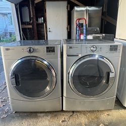 Whirlpool Washer & Electric Dryer
