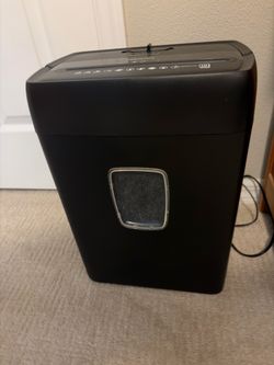 Paper shredder