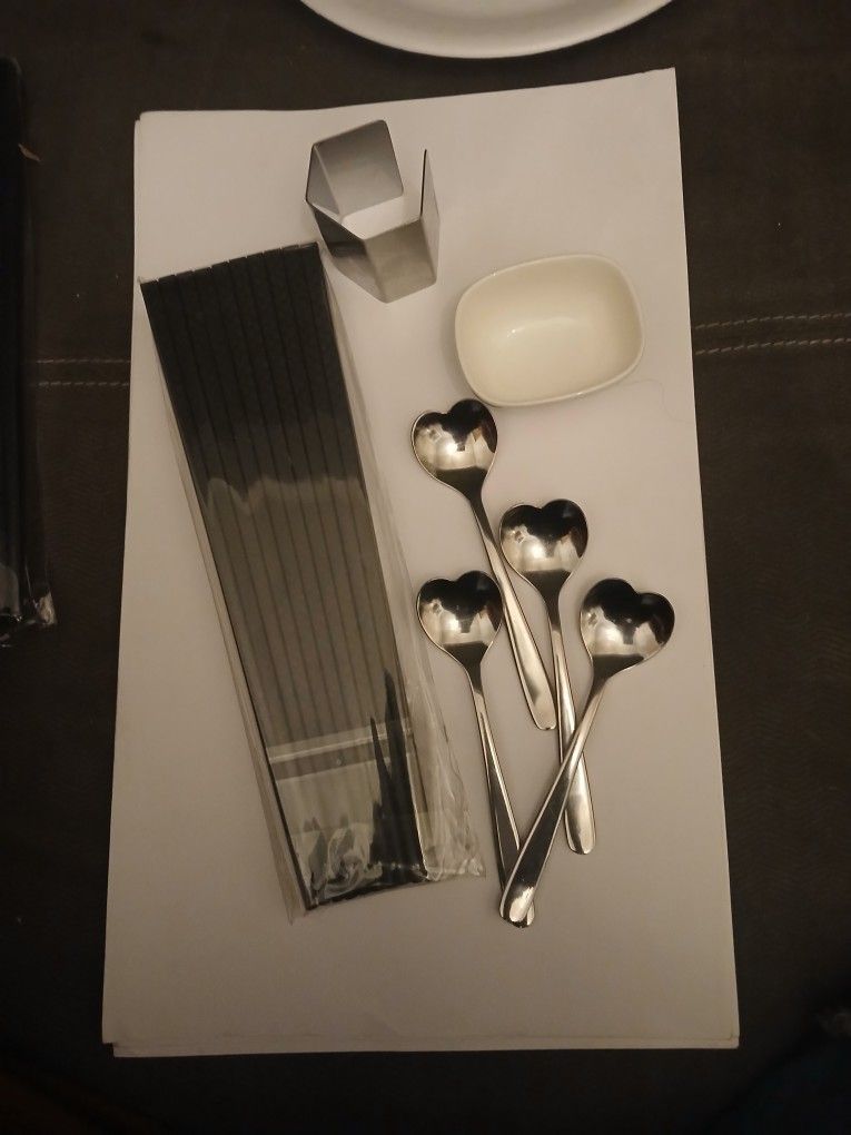 Spoons  Chopsticks Chinese  Napkin holder small bowsmall bowls