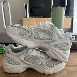 New Balance 530 Silver Metallic Polka Dot size 5M
