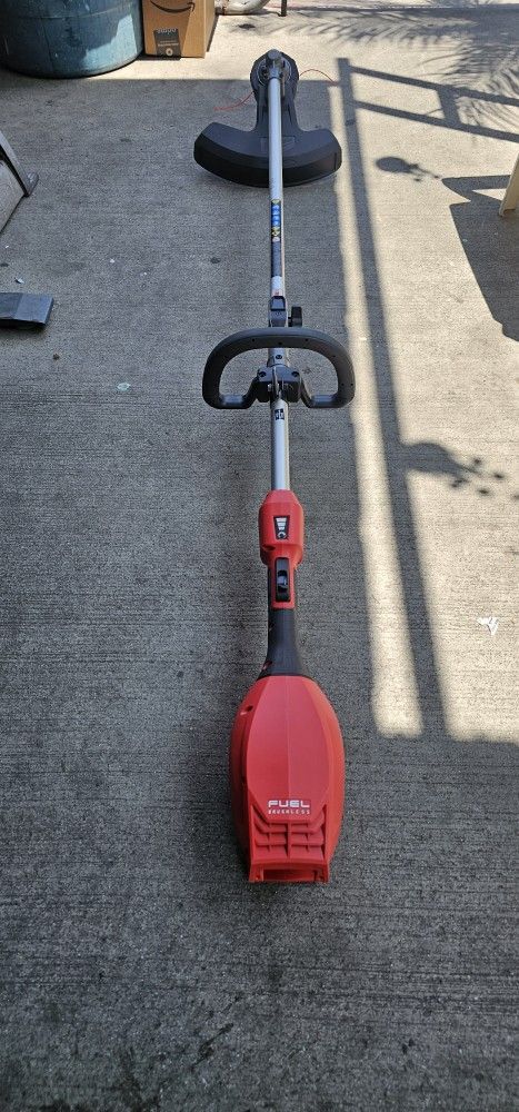 MILWAUKEE M18V FUEL BRUSHLESS TRIMMER TOOL ONLY BRAND NEW