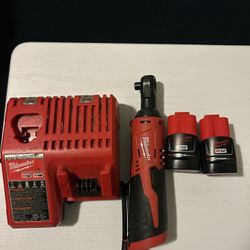 Milwaukee M12 Lithium Ion Cordless 3/8 in Ratchet Tool