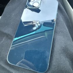 UNLOCKED iPhone 13 128 GB LIKE NEW 