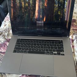 Macbook Pro, 19inch Grey 