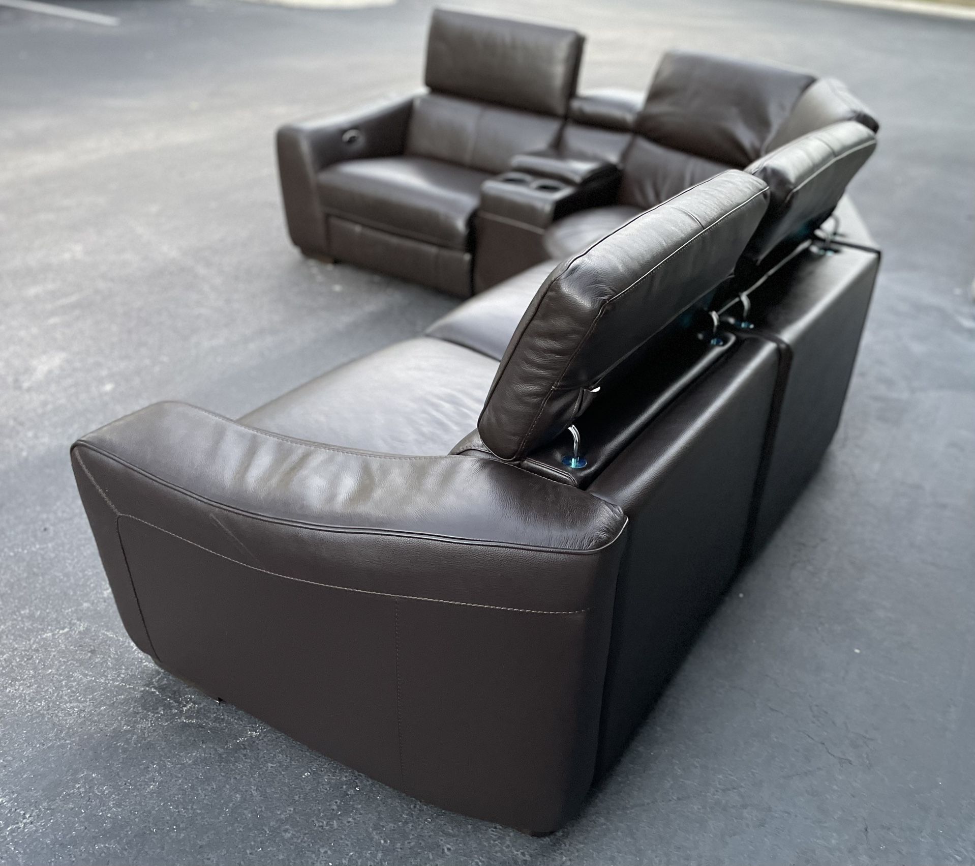 🛋️ Sectional Couch/Sofa - Leather - 2 Recliners - Brown - Delivery Available 🚛