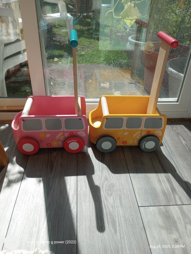 Wooden PlanToys Walker