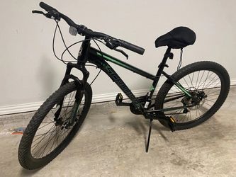 Schwinn Sidewinder Mountain Bike, 26-inch Wheels, 21 Speeds, Free Delivery