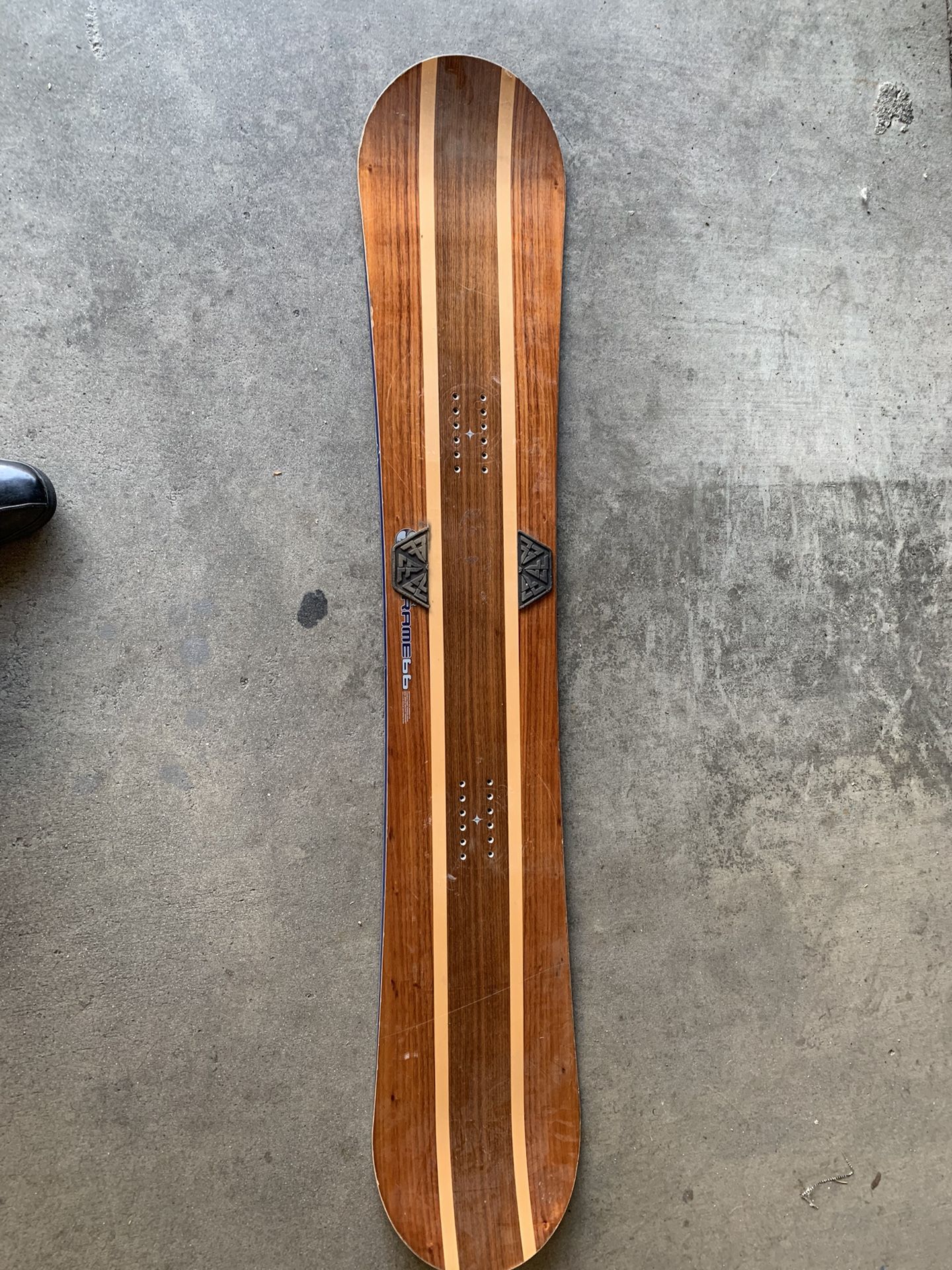 Snowboard Frame Arbor A Frame 166 Snowboard KOA Maple Walnut Top for Sale in Long Beach ...