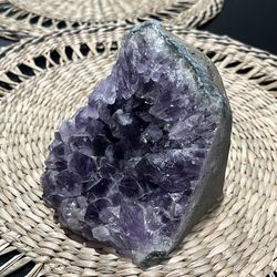Amethyst rock