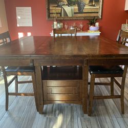 Table For Sale/ Chairs Included