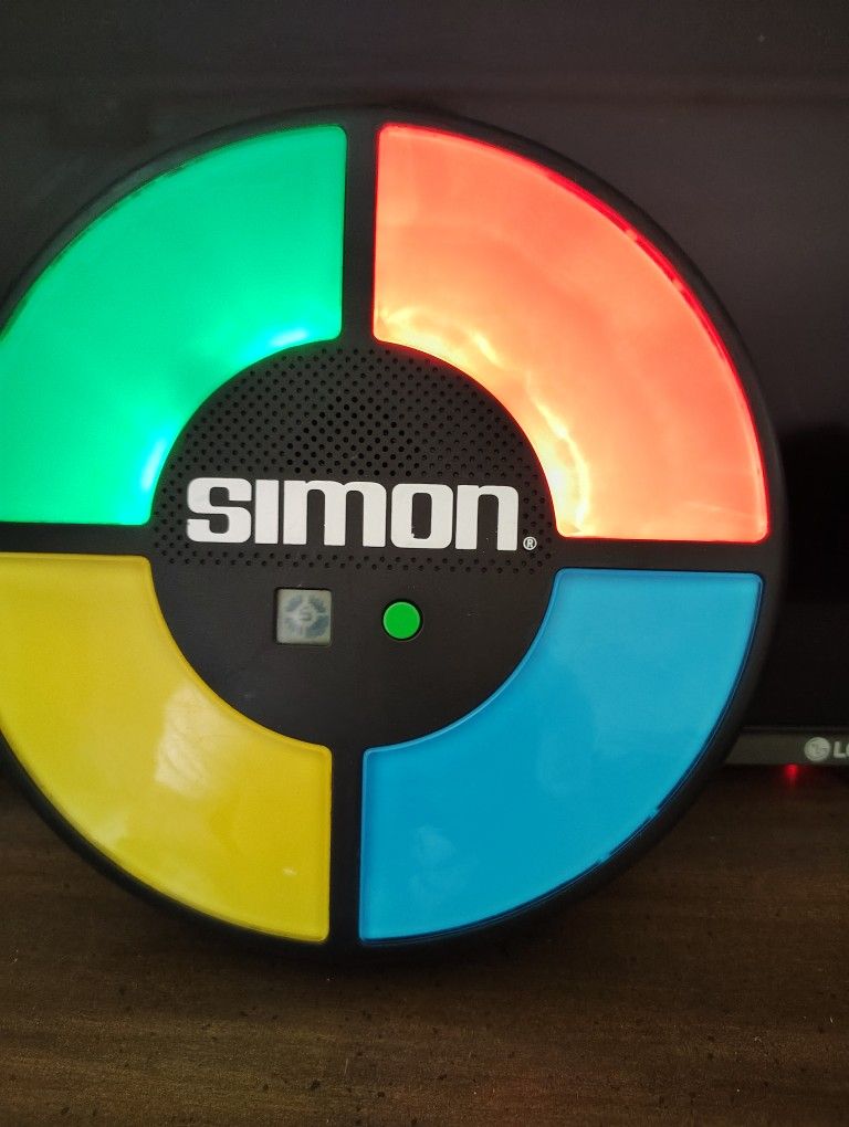 2013 Hasbro Simon Game # 1897 ~ Tested And Works