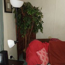 260 Artificial Trees One In River Basket One In Ross Bucket Basket Very Nice Artificial Trees