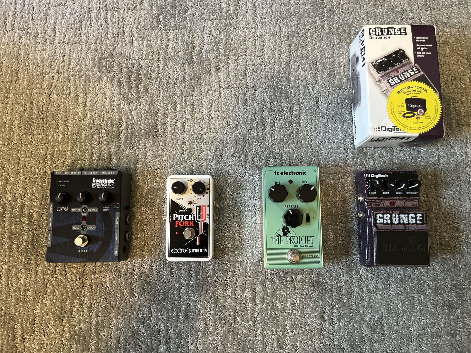 Guitar And Vocals Effects Pedals