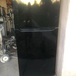 Frigidaire Refrigerator  excellent condition