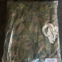 Women's XL/ RAMS NFL ZIP UP SWEATSHIRT 