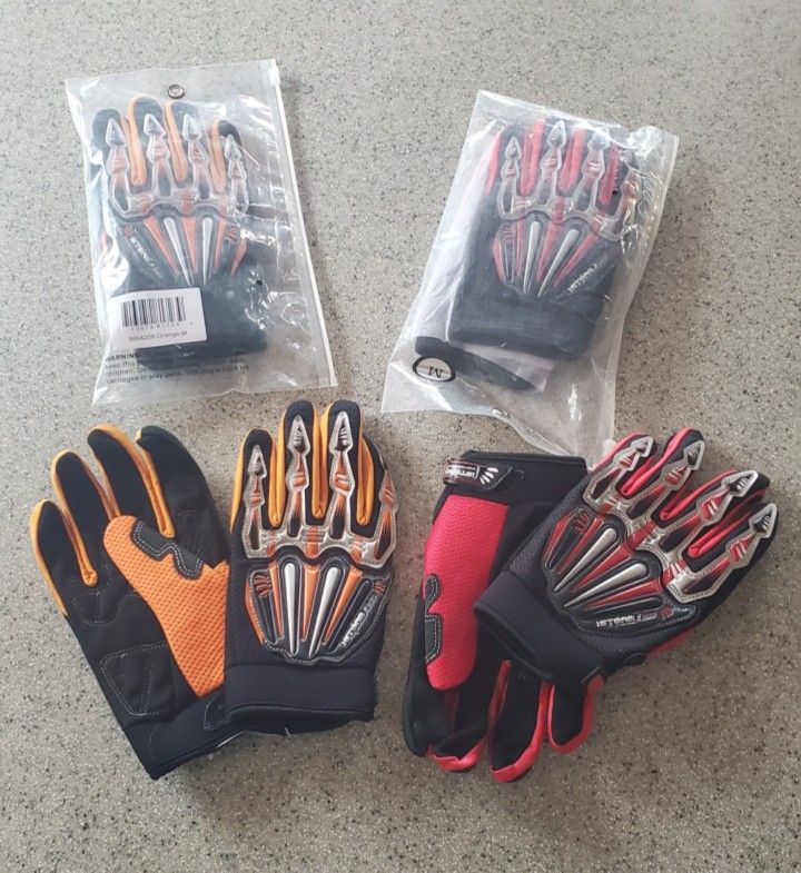 Photo Brand NEW Motorcycle riding, Workout, yard work, you name it gloves size Medium And Large Available