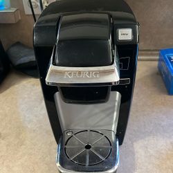 Keurig K-Mini Plus Single Serve K-Cup Pod Coffee Maker