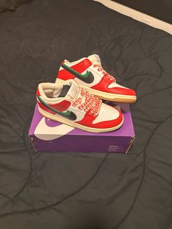 Nike “Habibi” Dunks
