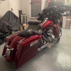 2012 Harley Street glide