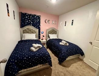 Twin Beds Excellent Conditions